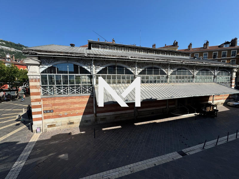 Appartement - 152 m² - 4 pièces