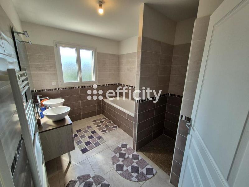 Maison - 163 m² - 5 pièces