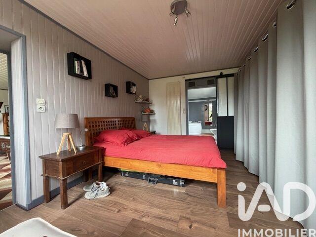 Maison - 224 m² - 7 pièces