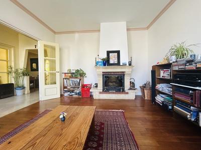 Maison - 180 m² - 7 pièces