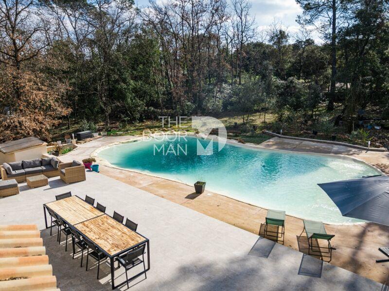 Villa - 167 m² - 6 pièces