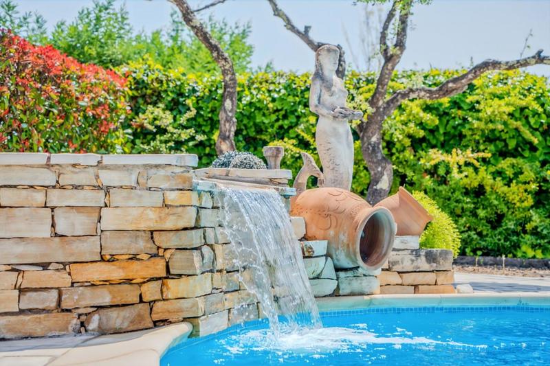 Villa - 196 m² - 4 pièces