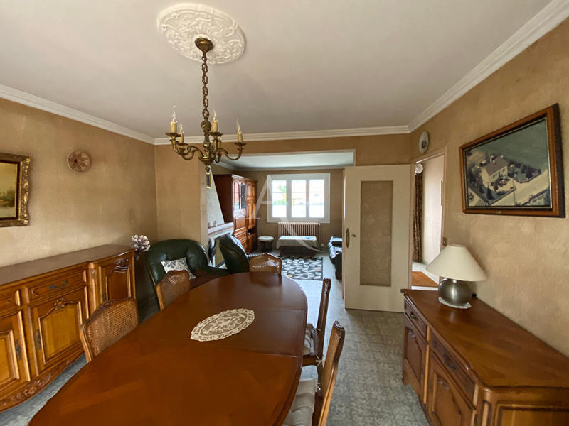 Maison - 107 m² - 6 pièces