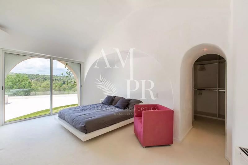 Villa - 540 m² - 13 pièces