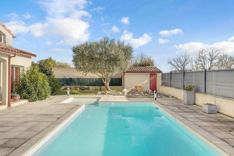 Maison - 190 m² - 5 pièces