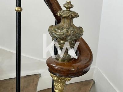 Demeure - 158 m² - 8 pièces