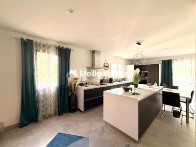 Maison - 125 m² - 5 pièces