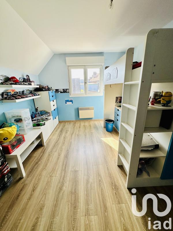 Maison - 180 m² - 8 pièces