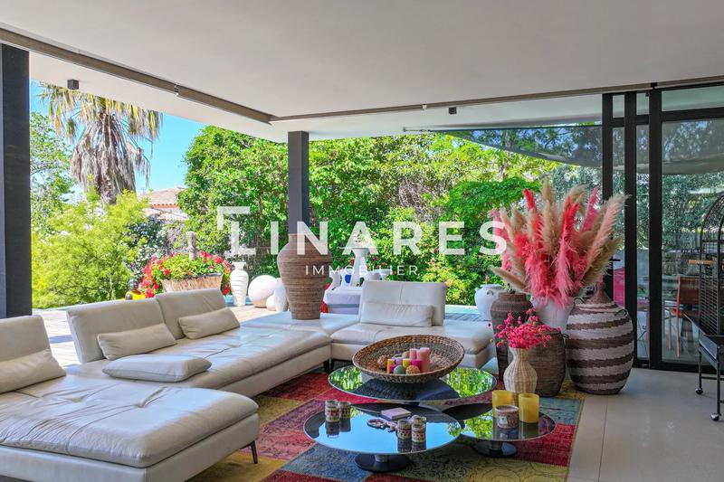 Maison - 350 m² - 4 pièces