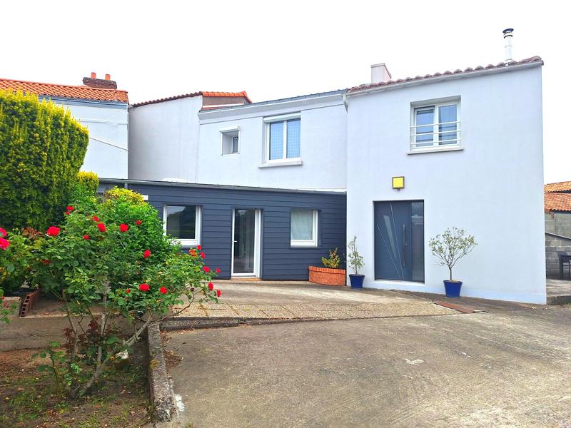 Maison - 134 m² - 7 pièces