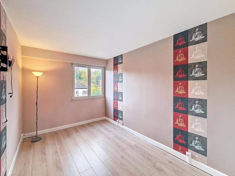 Appartement - 81 m² - 5 pièces