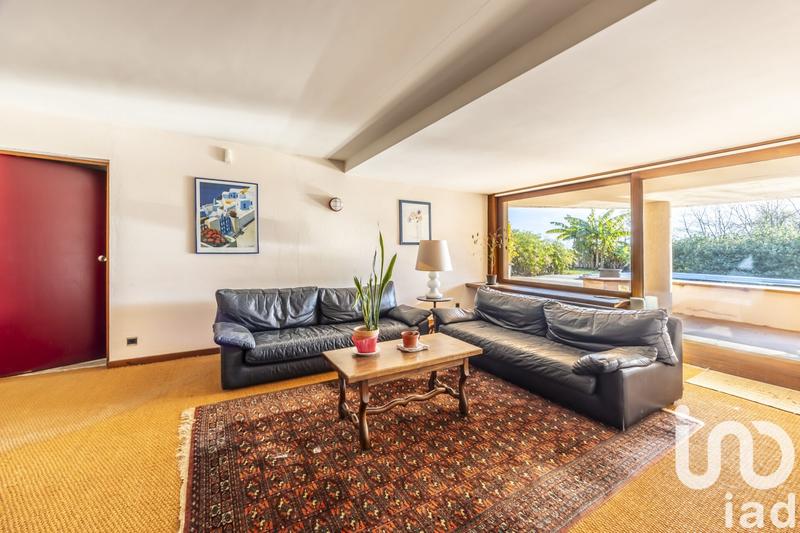 Maison - 300 m² - 6 pièces