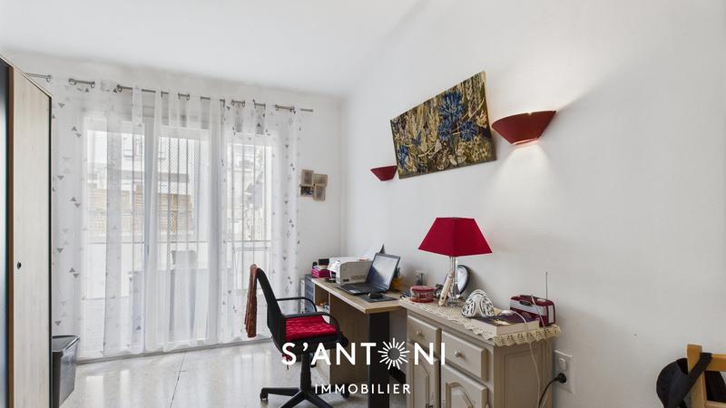 Appartement - 93 m² - 4 pièces