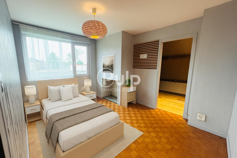 Propriété - 162 m² - 10 pièces