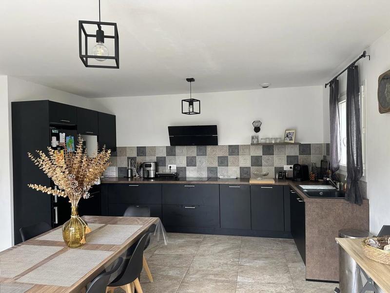 Villa - 81 m² - 4 pièces