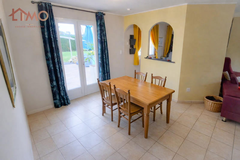 Maison traditionnelle - 96 m² - 5 pièces