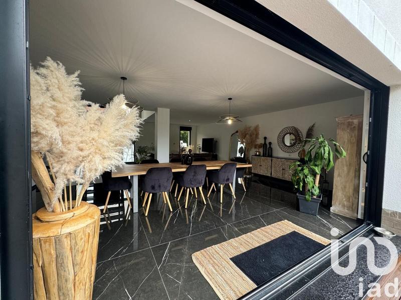 Maison de maîtres - 212 m² - 10 pièces