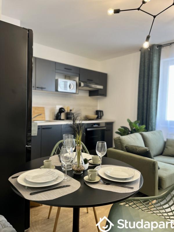 Chambre - 11 m² - 1 pièce