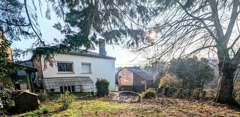 Maison - 270 m² - 11 pièces