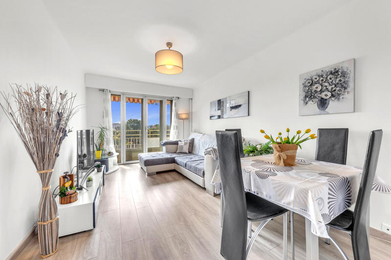 Appartement - 85 m² - 4 pièces