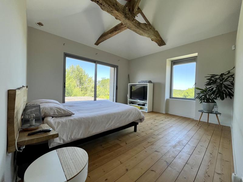 Maison - 650 m² - 20 pièces