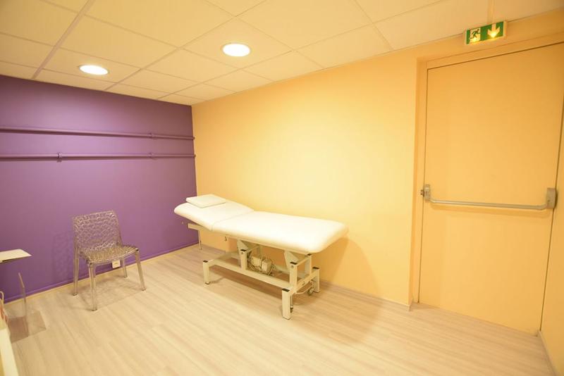 Local commercial - 98 m² - 9 pièces