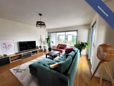 Appartement - 82 m² - 3 pièces