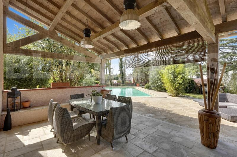 Maison toulousaine - 200 m² - 7 pièces