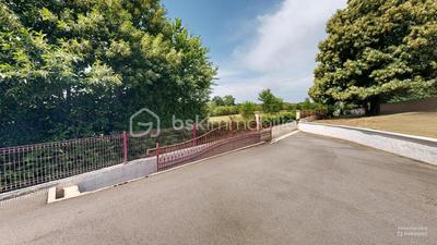 Maison - 140 m² - 7 pièces