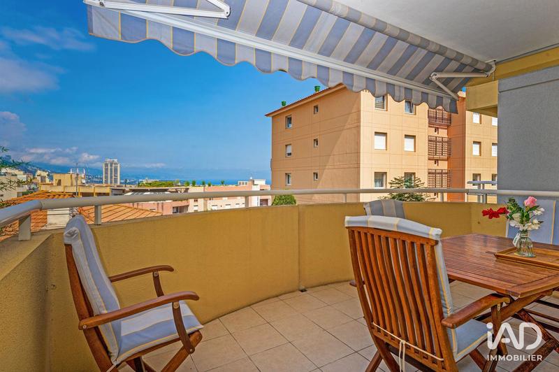 Appartement - 70 m² - 3 pièces