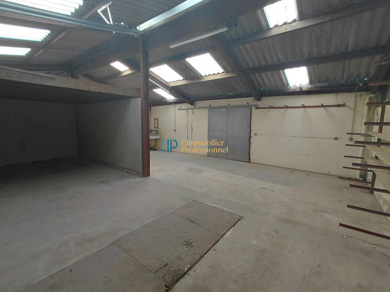 Local d'activités - 176 m² - 5 pièces
