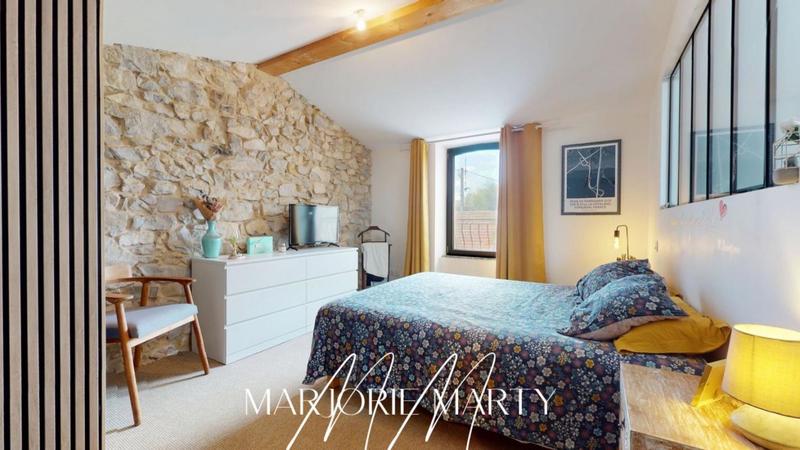 Maison - 269 m² - 9 pièces