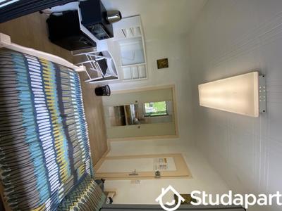 Chambre - 12 m² - 1 pièce