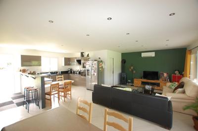 Maison - 110 m² - 4 pièces