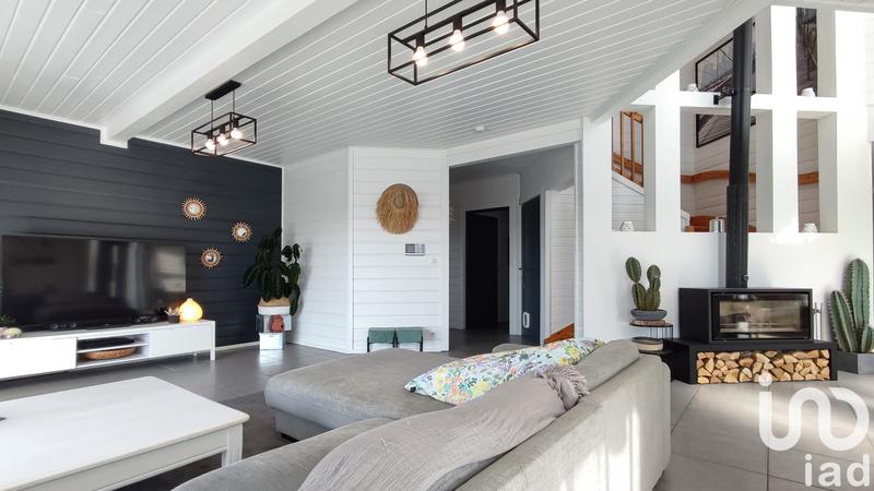 Maison - 230 m² - 6 pièces