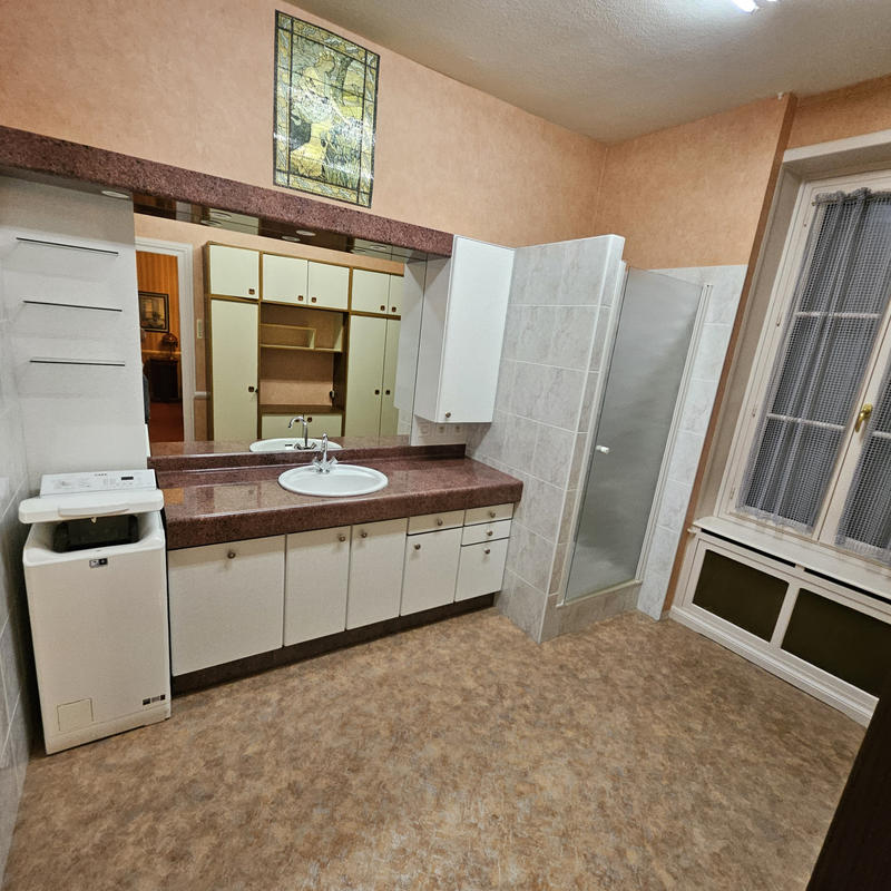 Maison - 125 m² - 12 pièces