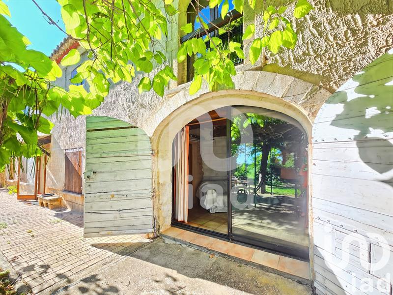 Maison - 252 m² - 10 pièces