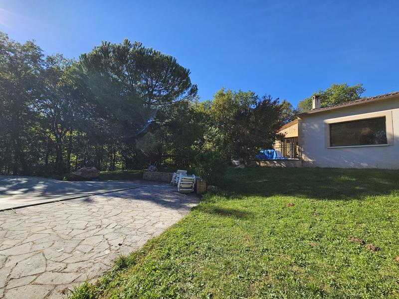 Maison contemporaine - 178 m² - 5 pièces