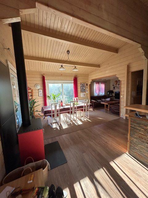 Maison - 86 m² - 4 pièces