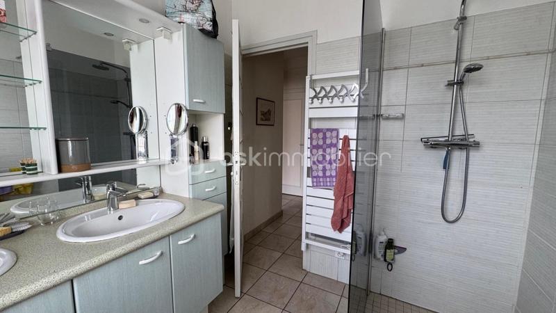 Maison traditionnelle - 132 m² - 7 pièces