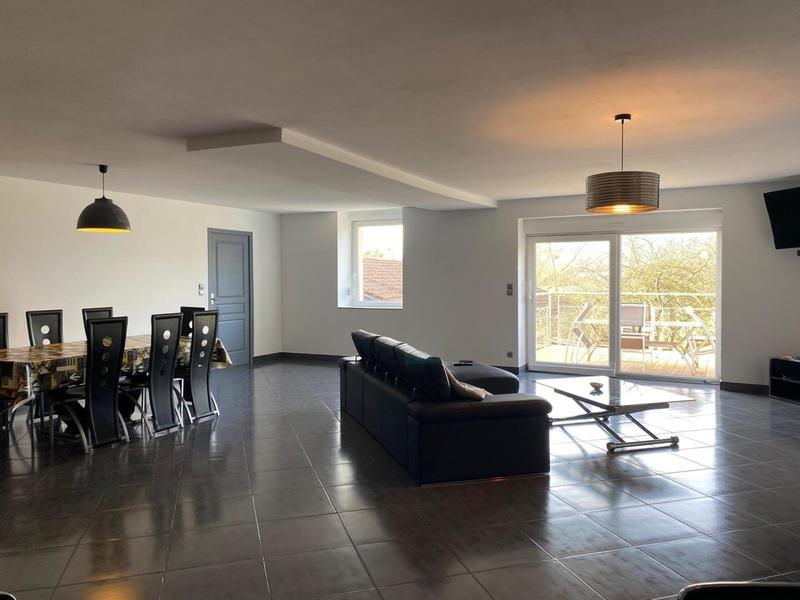 Maison - 205 m² - 5 pièces