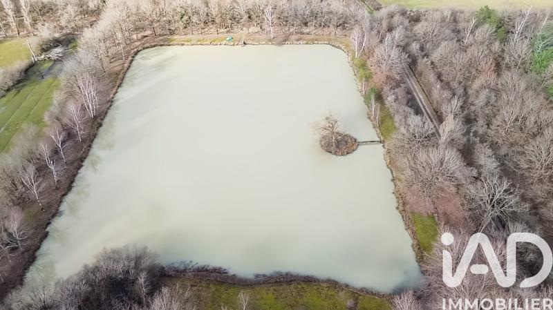 Maison - 239 m² - 8 pièces