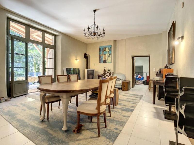 Maison - 500 m² - 17 pièces