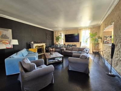 Maison - 715 m² - 13 pièces