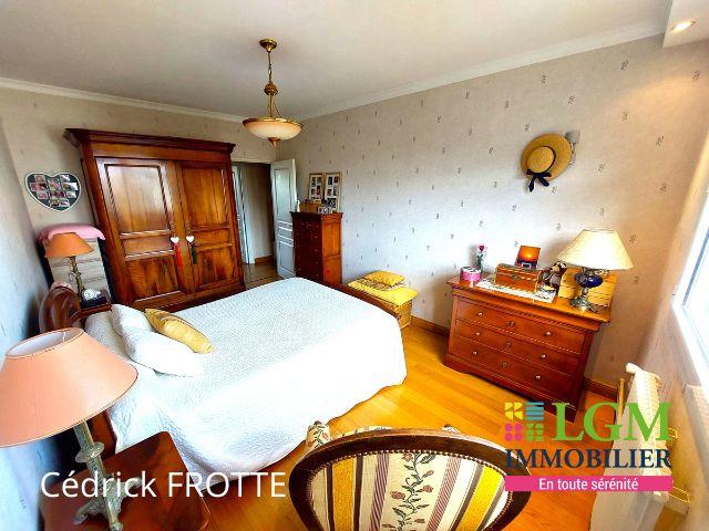 Appartement - 134 m² - 5 pièces