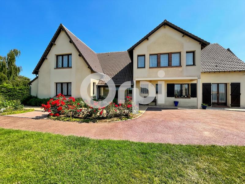 Propriété - 308 m² - 9 pièces