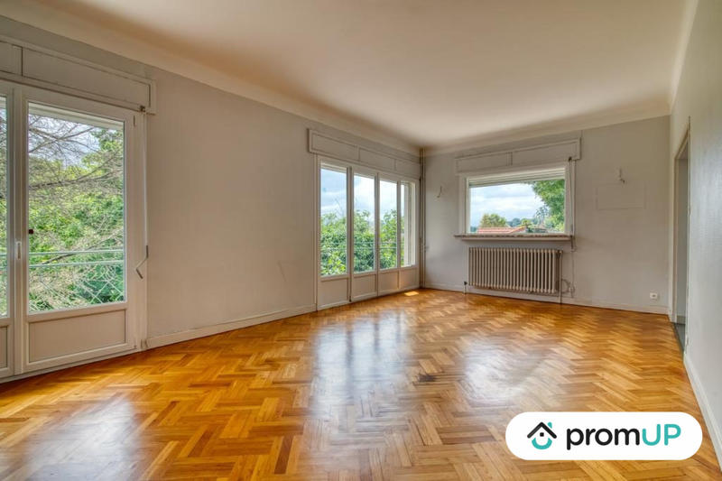 Maison - 180 m² - 5 pièces