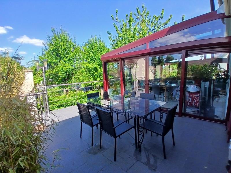 Maison - 183 m² - 9 pièces