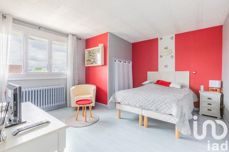 Maison - 162 m² - 10 pièces