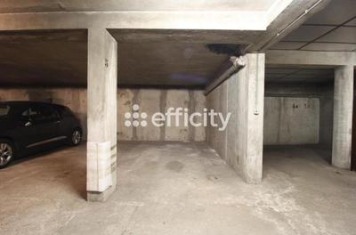 Parking / Garage - 10 m²